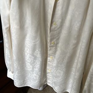 LS cream vintage blouse. Lace collar.